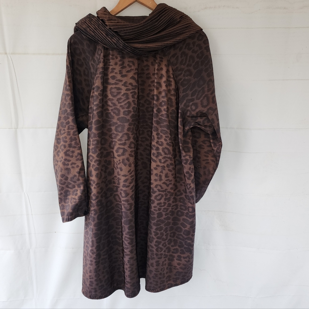 Mycra Pac Donatella Leopard Print Hooded Rain Coat - Picture 8 of 15